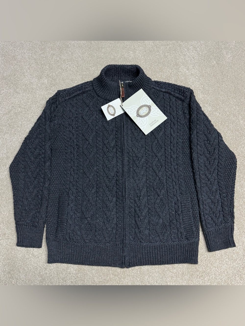 NEW Aran Sweater Market Irish Crafts Merino Wool Sweater Mens Large Gray NWT